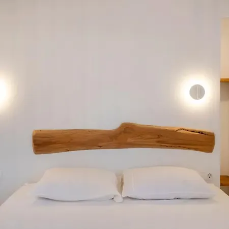 Aegean Breeze Escape Парос