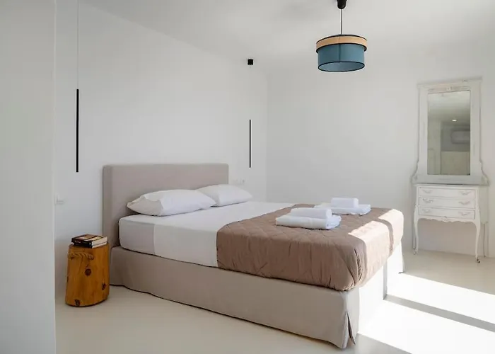 Aegean Breeze Escape *